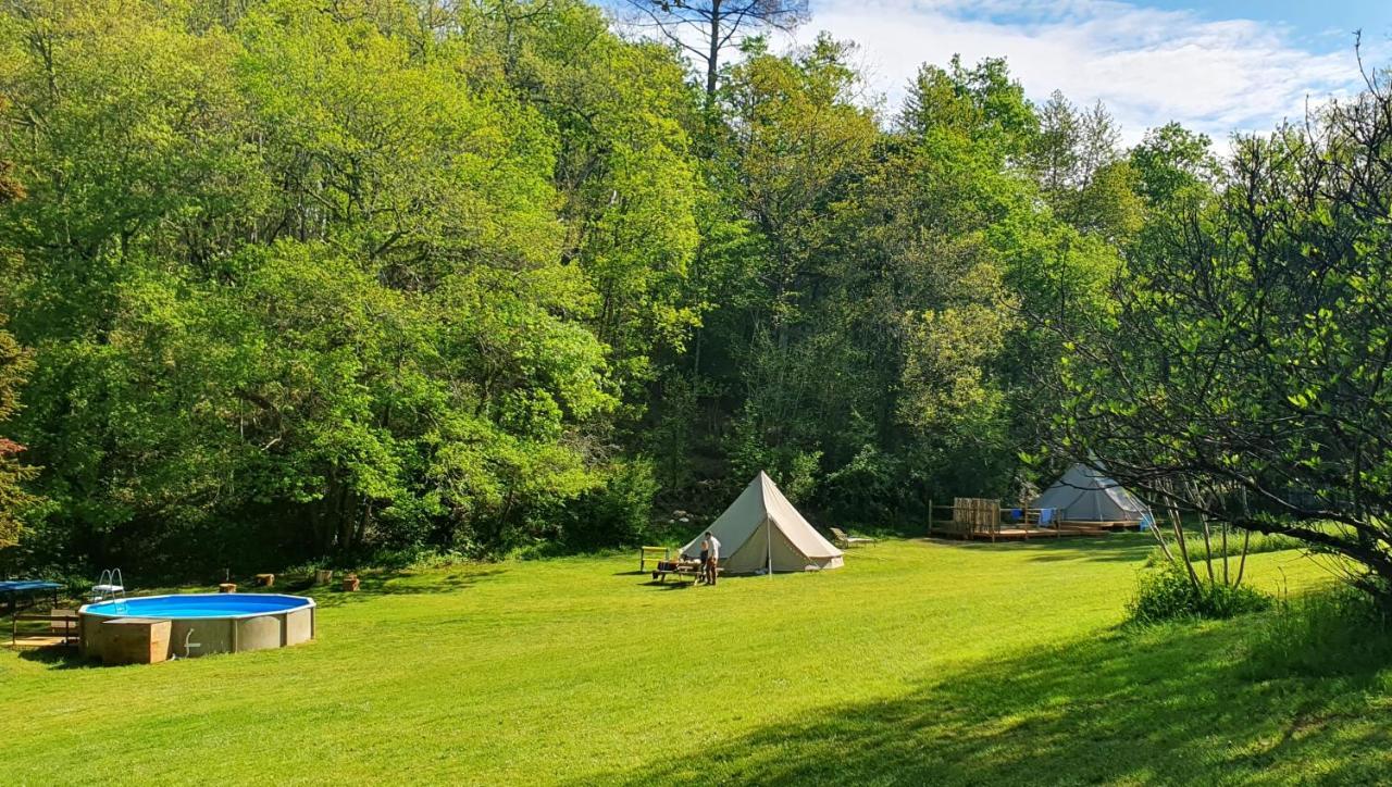 Belair Le Camping Champagnac-de-Bélair Екстериор снимка