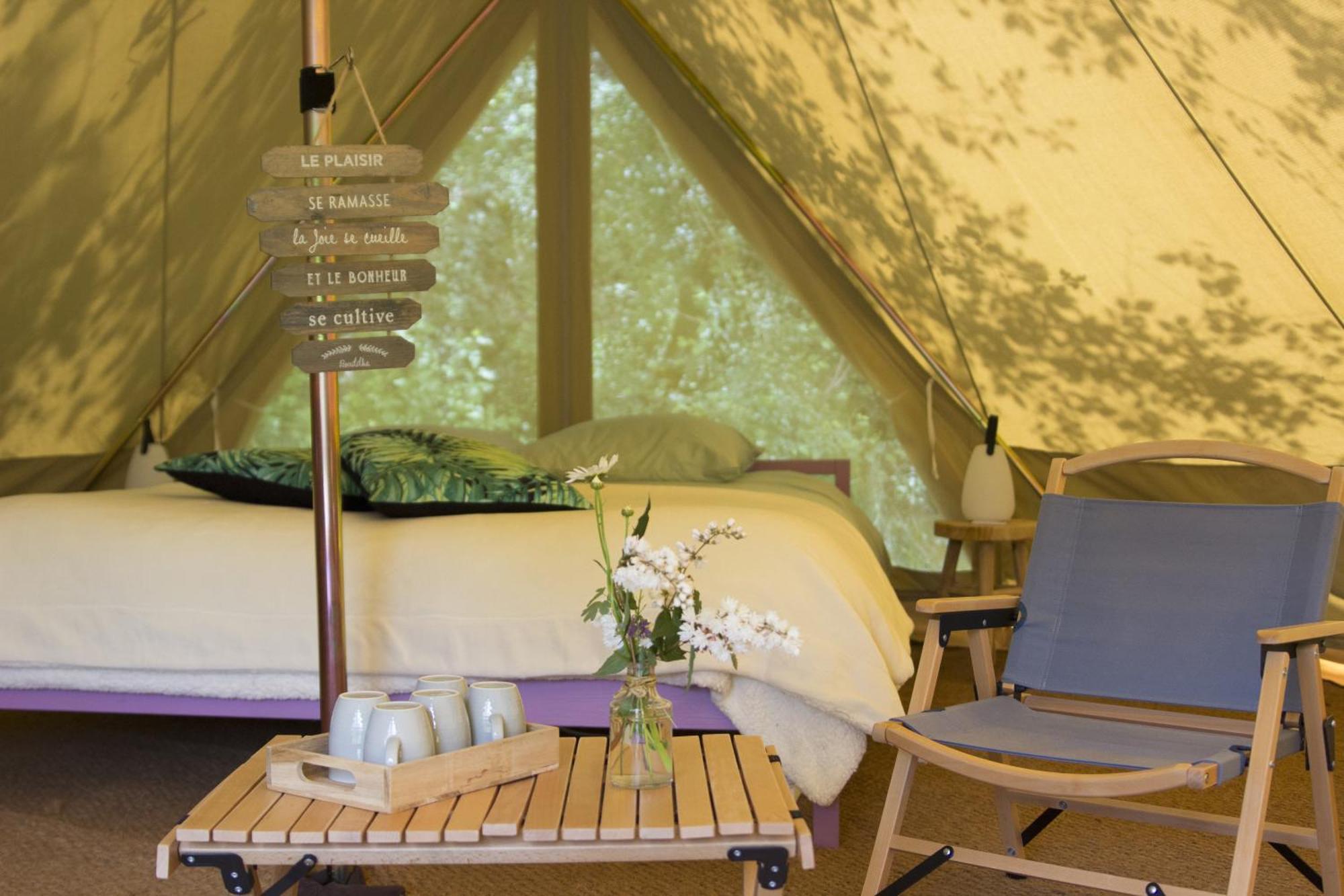 Belair Le Camping Champagnac-de-Bélair Екстериор снимка
